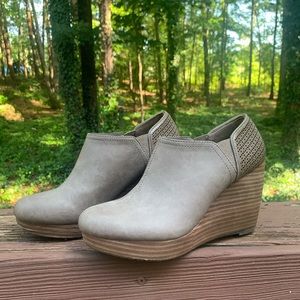 Dr. Scholl’s wedges